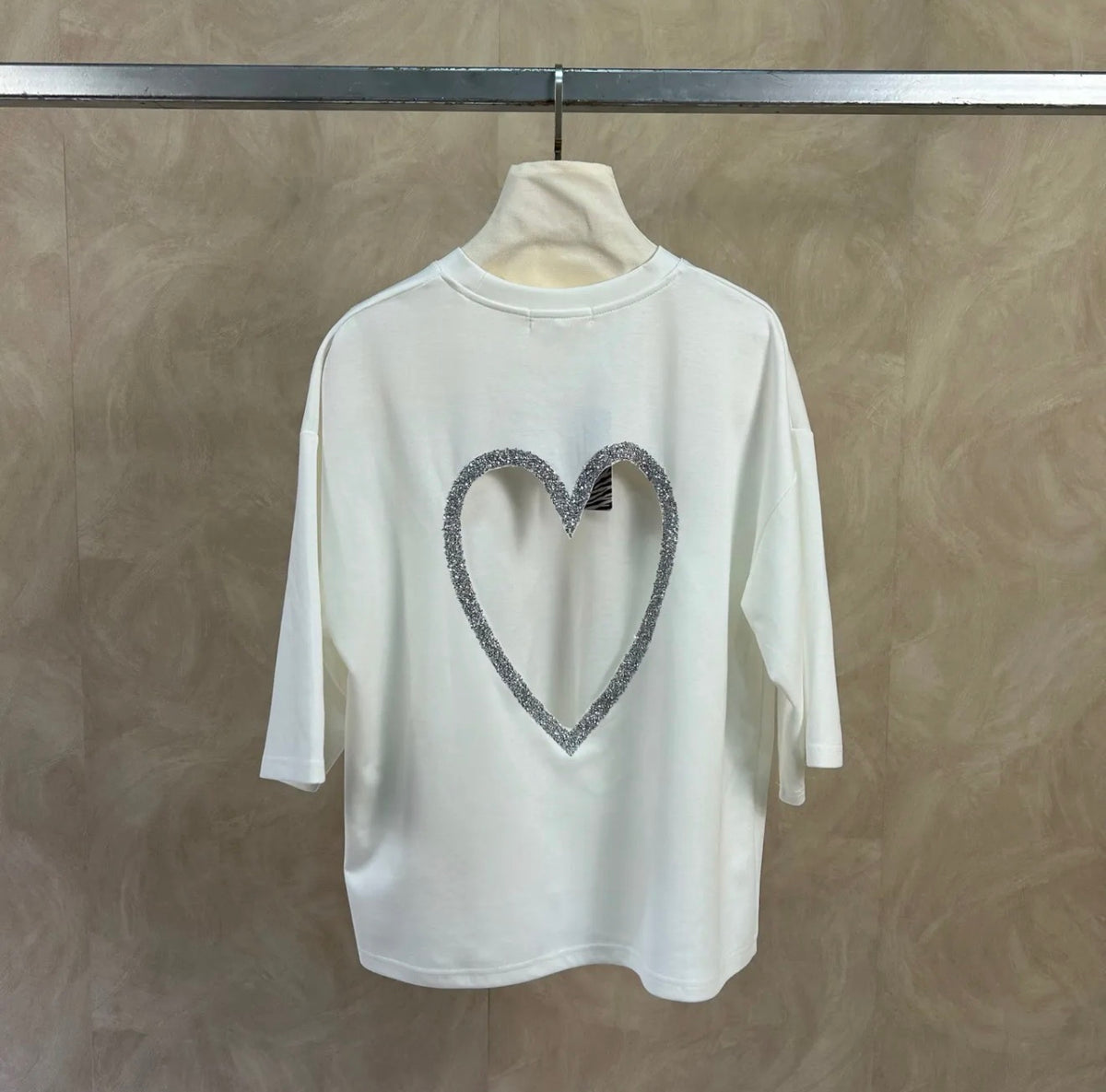 T-Shirt cœur strass dos nu