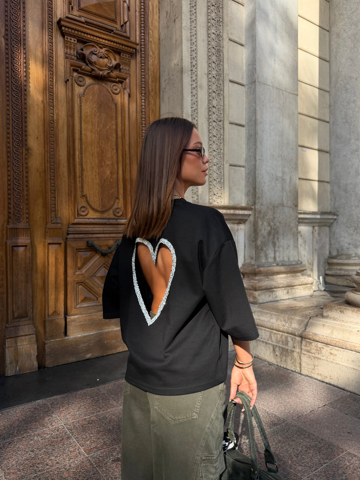 T-shirt oversize dos nu cœur strass femme