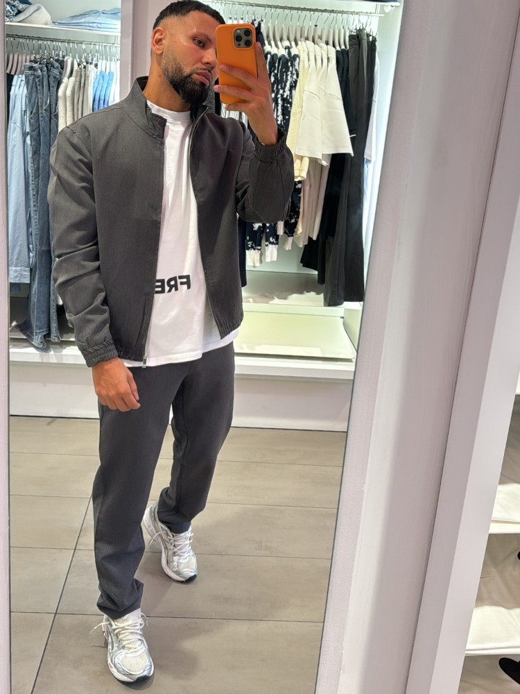 Ensemble Homme gris - French retailers Avignon