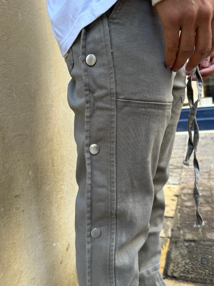 Pantalon cargo avec boutons - French Retailers